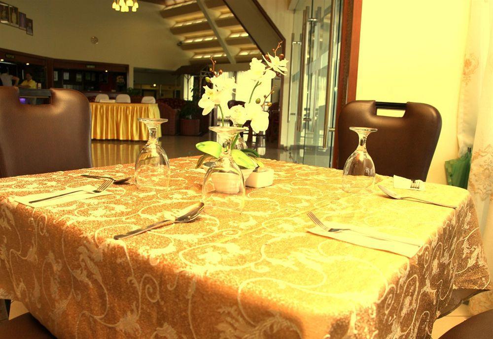 Oyo 89693 Perkasa Hotel Keningau Near Hospital Keningau Exterior foto